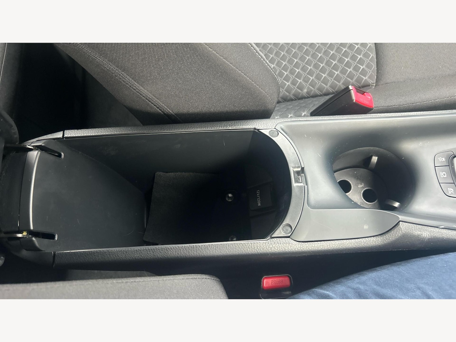 Used Toyota C-HR for sale - 77424815: Photo 28