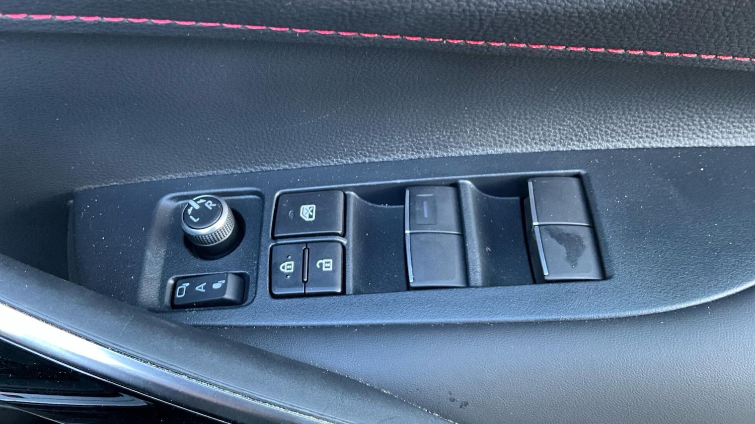 Used Toyota Corolla 2023 for sale - 76832681: Photo 34