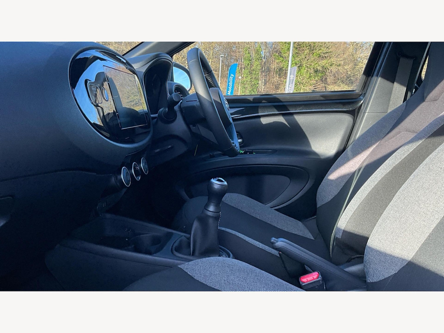 Used Toyota Aygo X 2025 for sale - 77191379: Photo 12