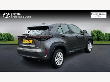 Used Toyota Yaris Cross 2024 for sale - 77074641: Photo