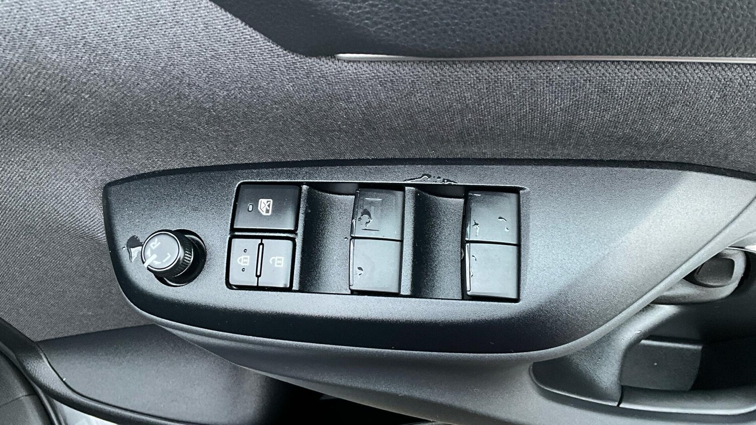 Used Toyota Yaris Cross 2024 for sale - 77074641: Photo 33