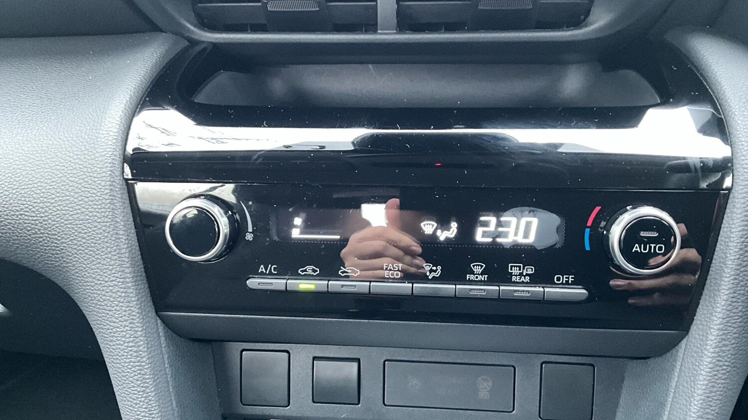 Used Toyota Yaris Cross 2024 for sale - 77074641: Photo 37