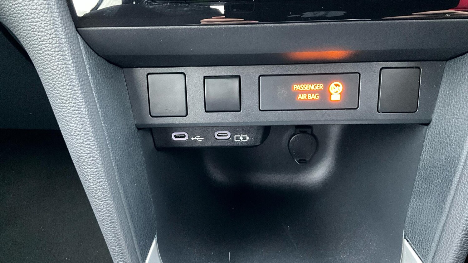 Used Toyota Yaris Cross 2024 for sale - 77074641: Photo 38