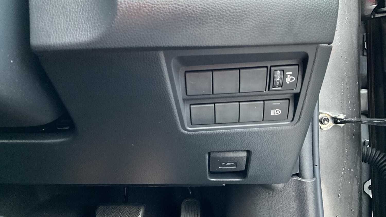 Used Toyota Yaris Cross 2024 for sale - 77074641: Photo 48