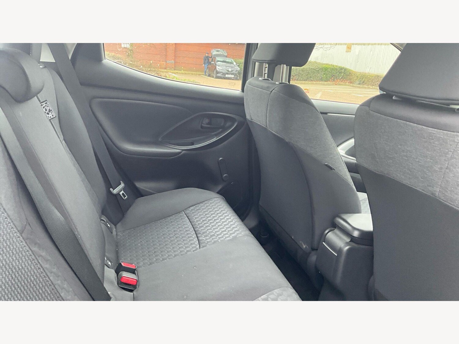 Used Toyota Yaris for sale - 77853170: Photo 14