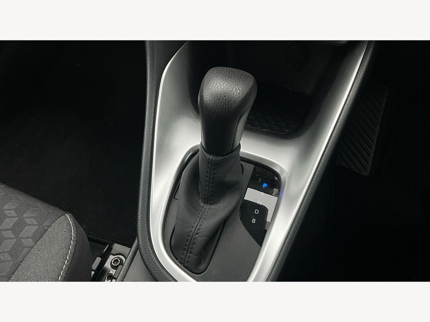 Used Toyota Yaris for sale - 77853170: Photo 31