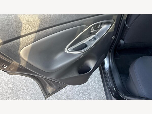 Used Toyota Yaris Cross 2025 for sale - 76095174: Photo 41
