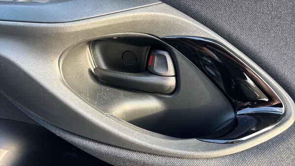 Used Toyota Yaris Cross 2025 for sale - 76095174: Photo 48