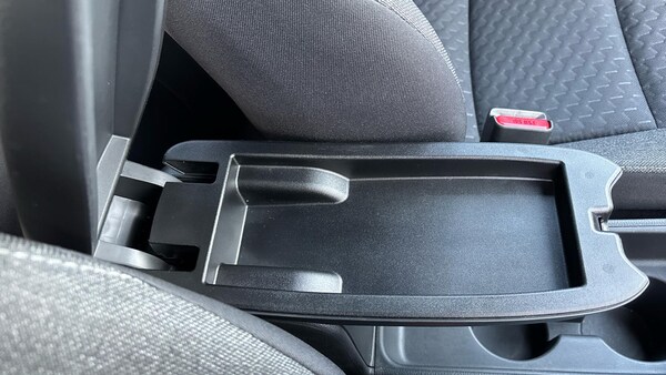 Used Toyota Yaris Cross 2025 for sale - 76095174: Photo 50