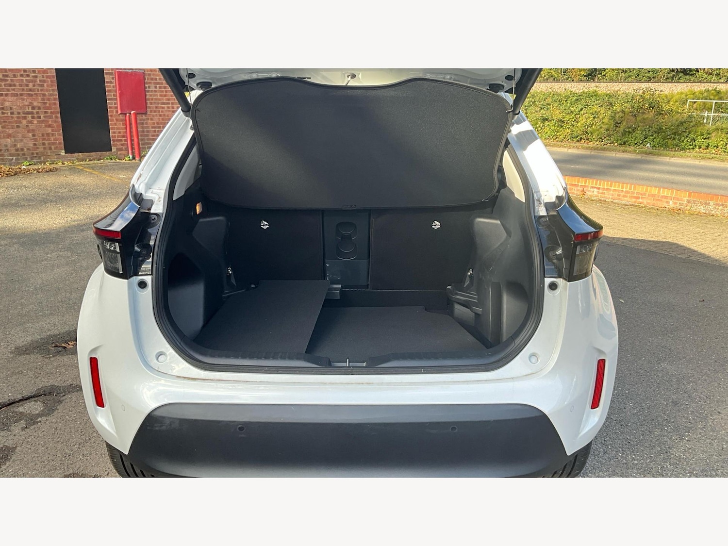 Used Toyota Yaris Cross 2024 for sale - 76584838: Photo 16