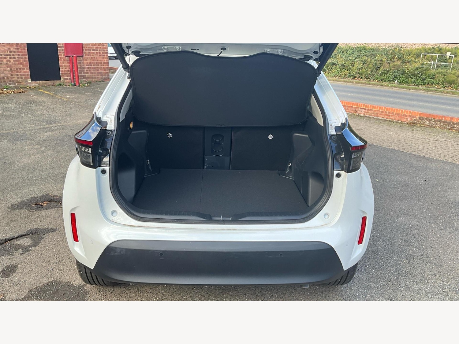 Used Toyota Yaris Cross 2024 for sale - 76584838: Photo 22