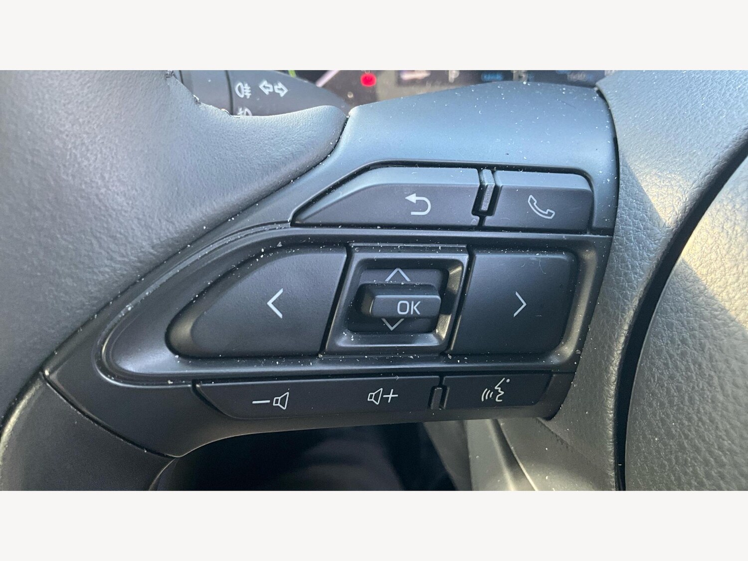 Used Toyota Yaris Cross 2024 for sale - 76584838: Photo 31