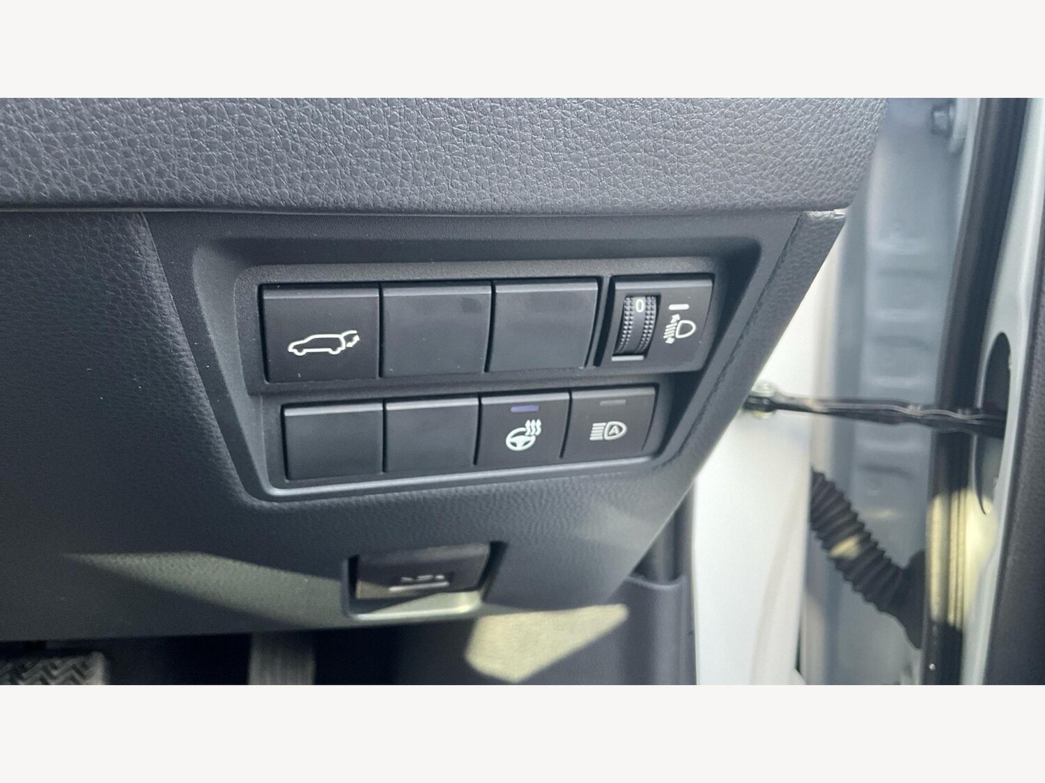 Used Toyota Yaris Cross 2024 for sale - 76584838: Photo 32