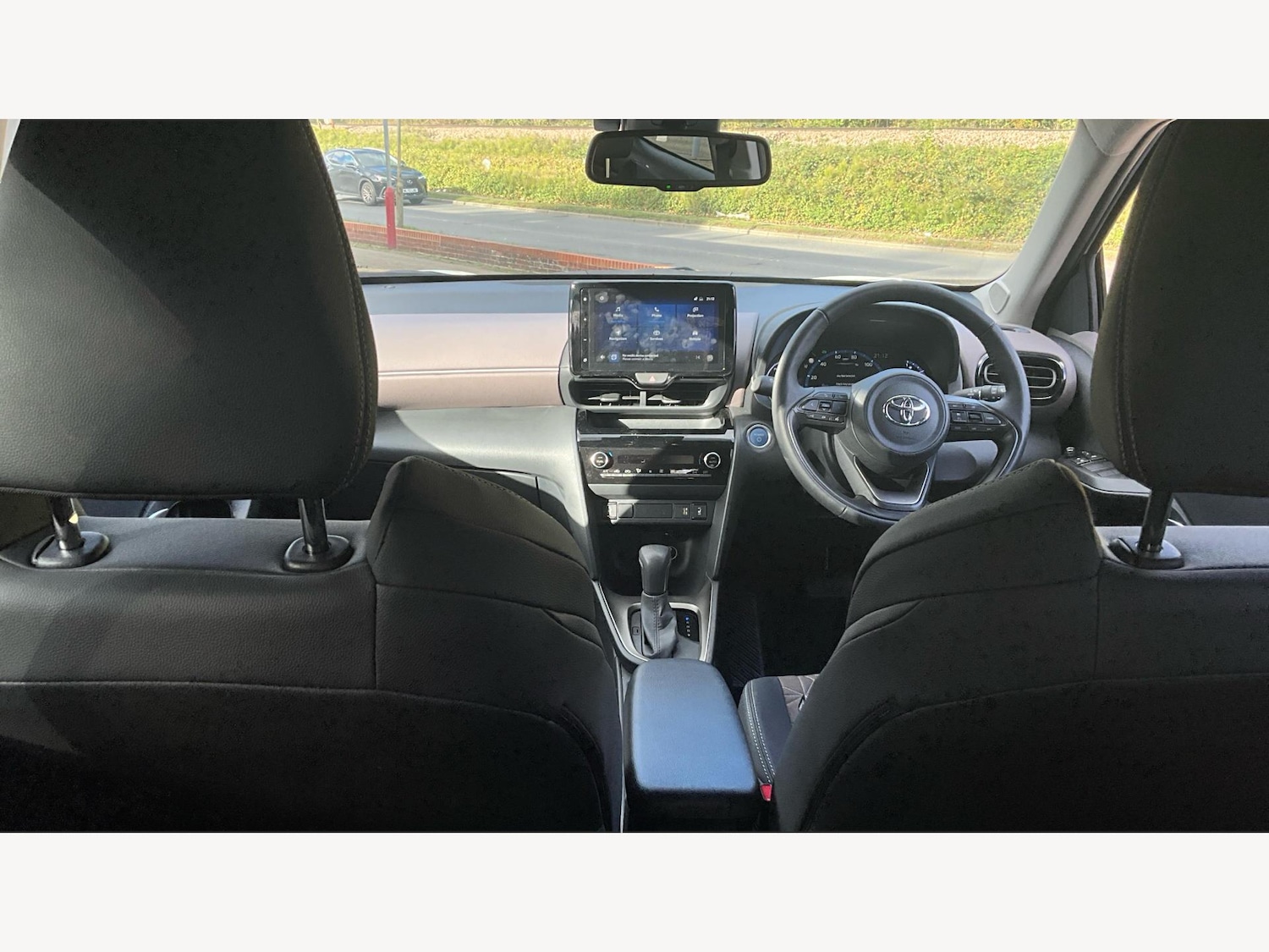 Used Toyota Yaris Cross 2024 for sale - 76584838: Photo 7