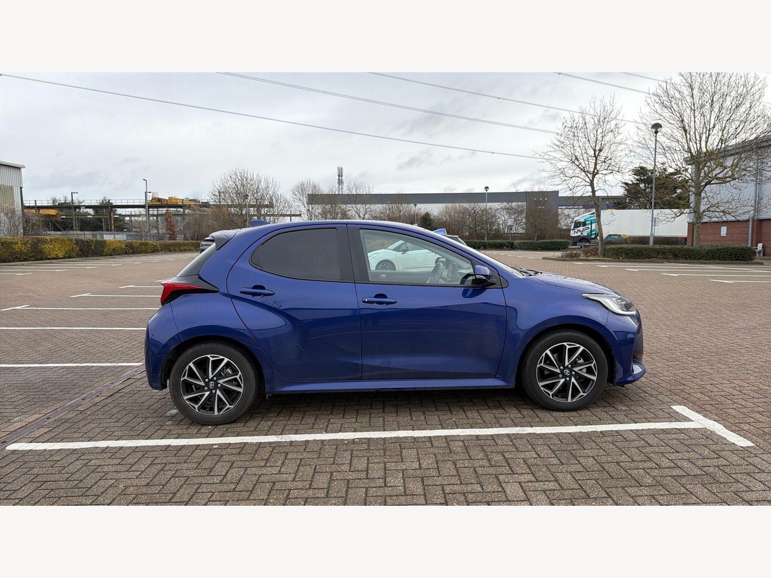 Used Toyota Yaris 2023 for sale - 77645957: Photo 18