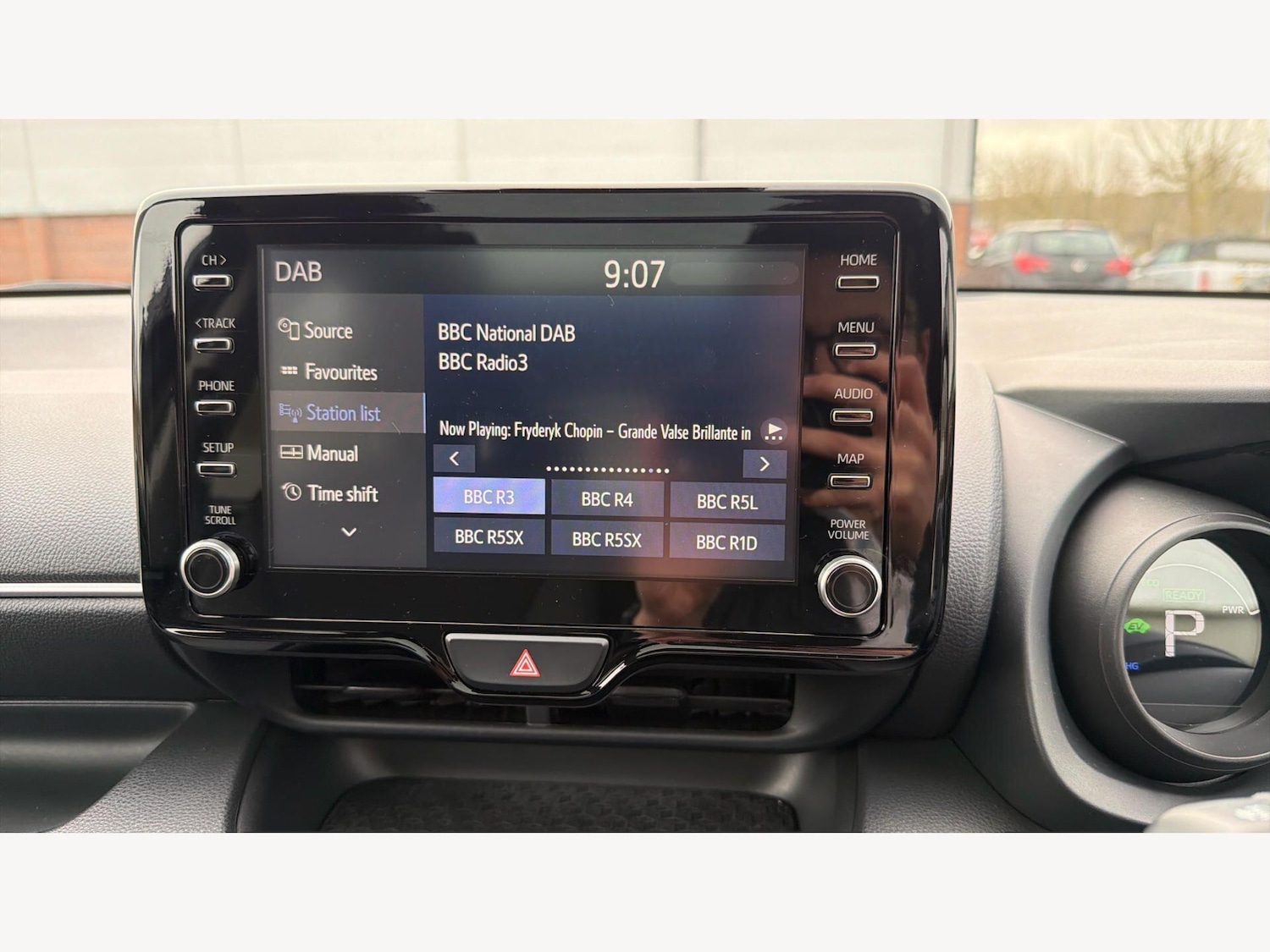 Used Toyota Yaris 2023 for sale - 77645957: Photo 25