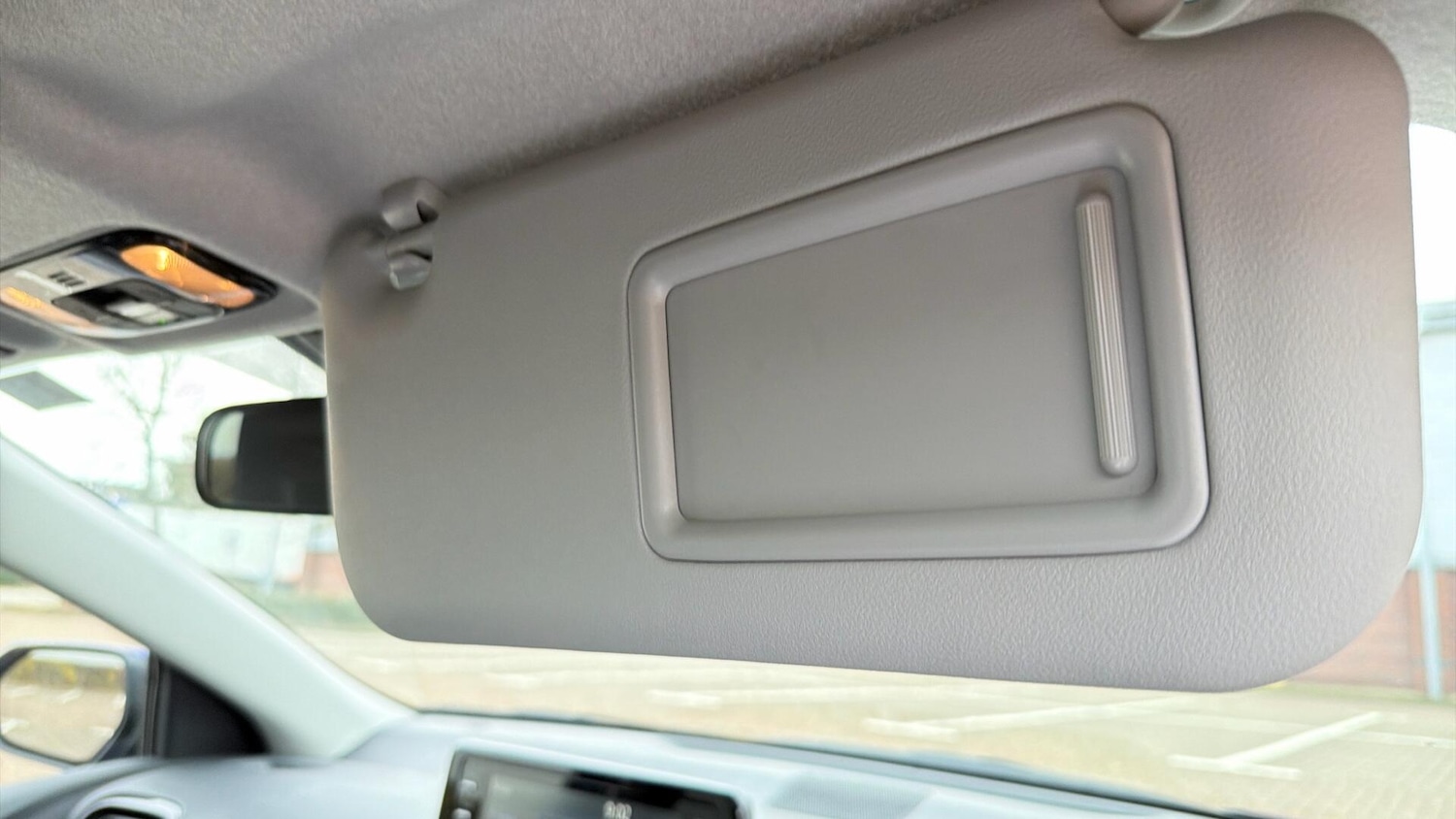 Used Toyota Yaris 2023 for sale - 77645957: Photo 42