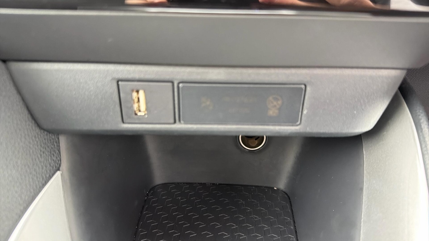 Used Toyota Yaris 2023 for sale - 77645957: Photo 44