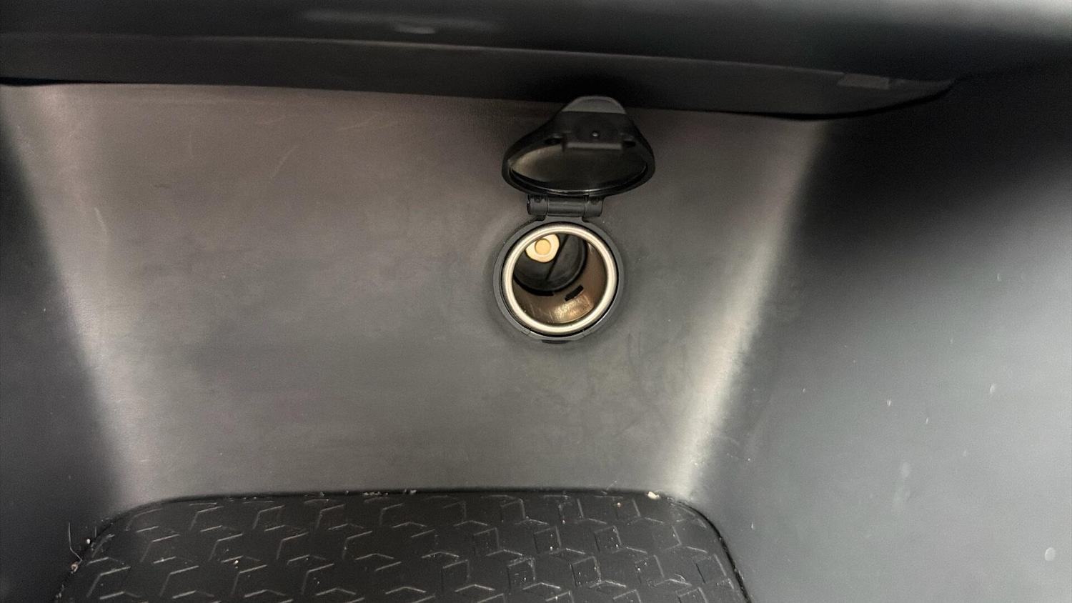 Used Toyota Yaris 2023 for sale - 77645957: Photo 45