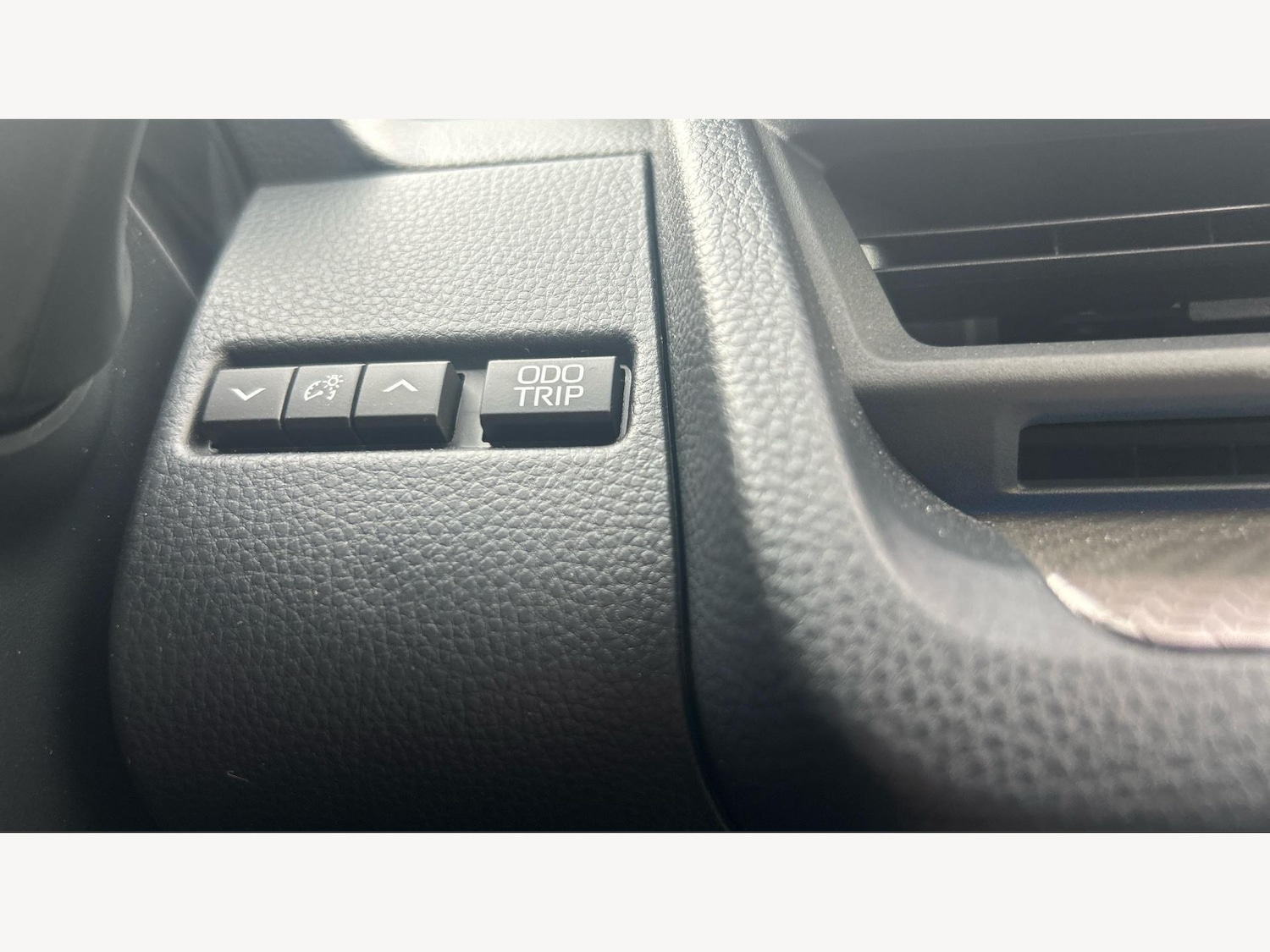 Used Toyota Prius 2025 for sale - 77029378: Photo 32