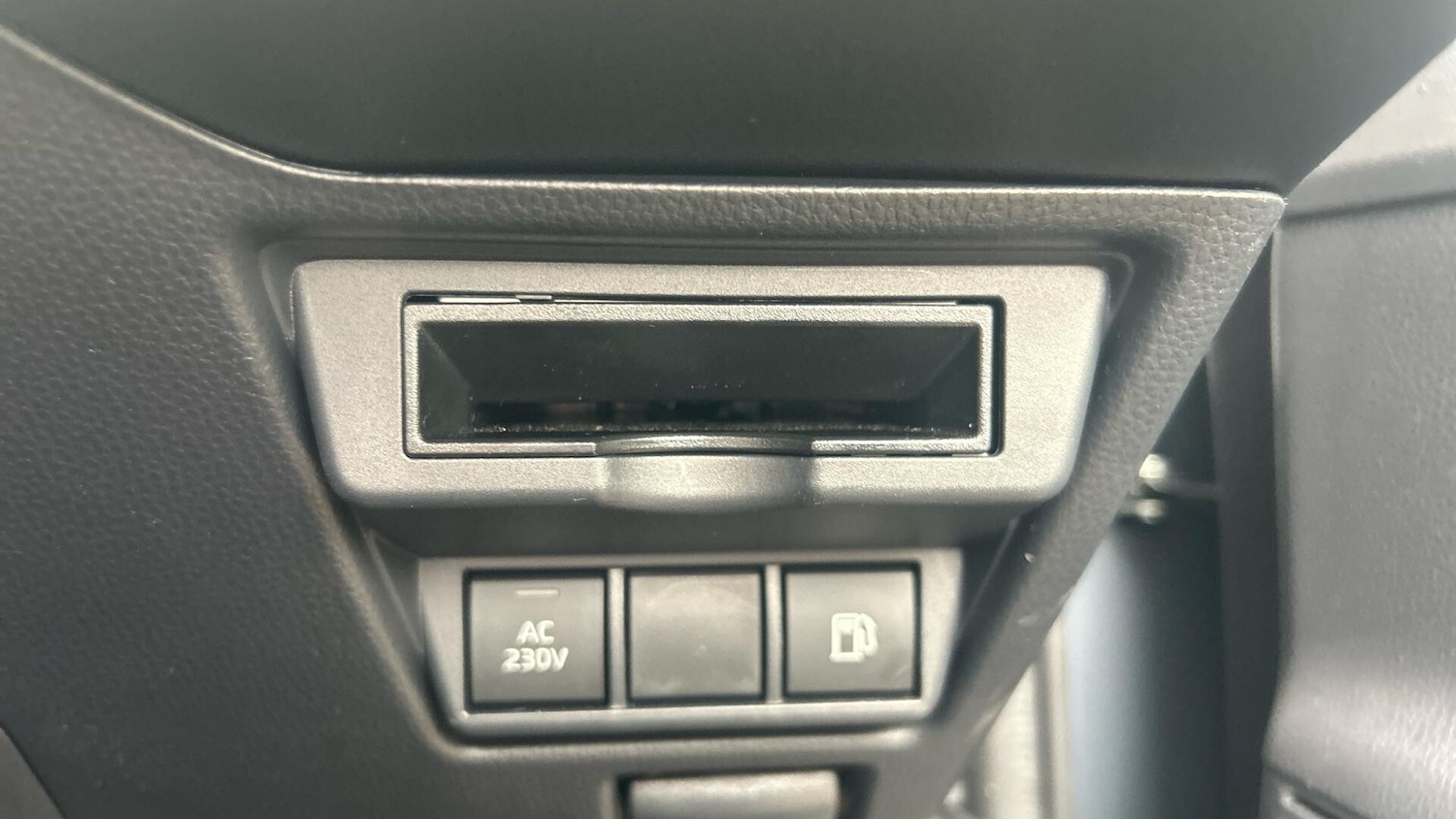 Used Toyota Prius 2025 for sale - 77029378: Photo 34