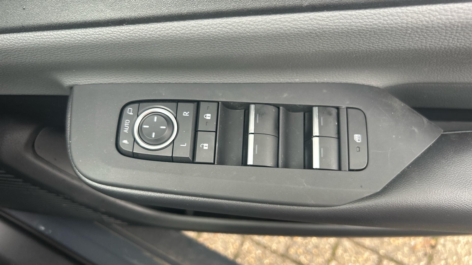 Used Toyota Prius 2025 for sale - 77029378: Photo 36