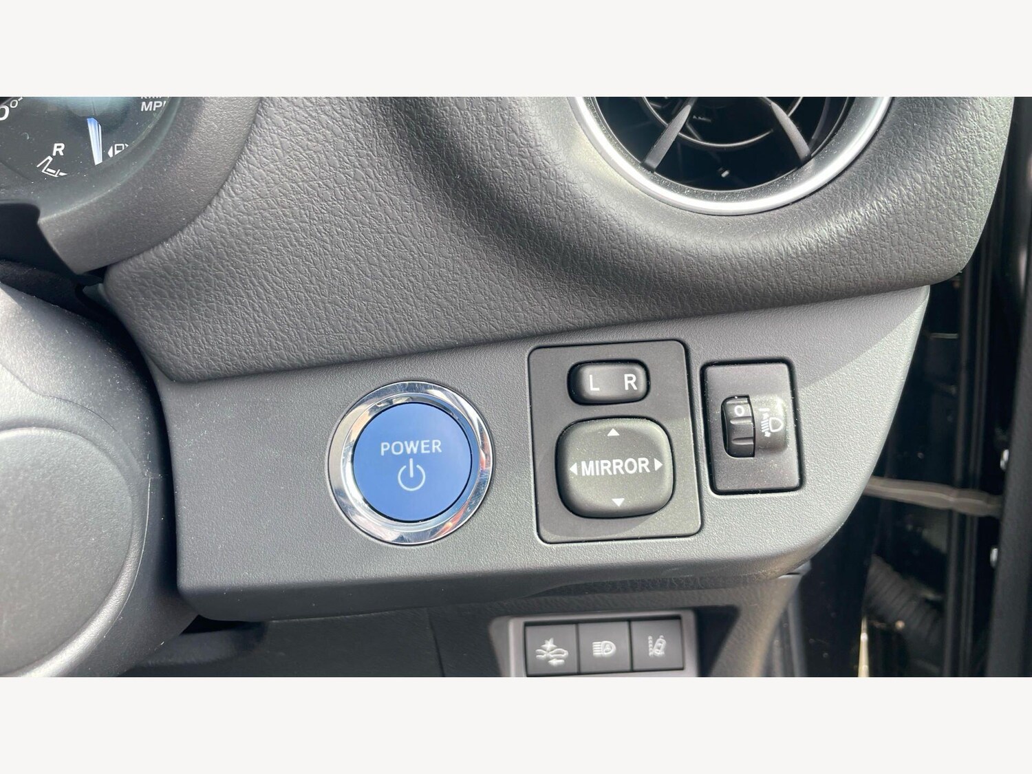 Used Toyota Yaris for sale - 77611451: Photo 31