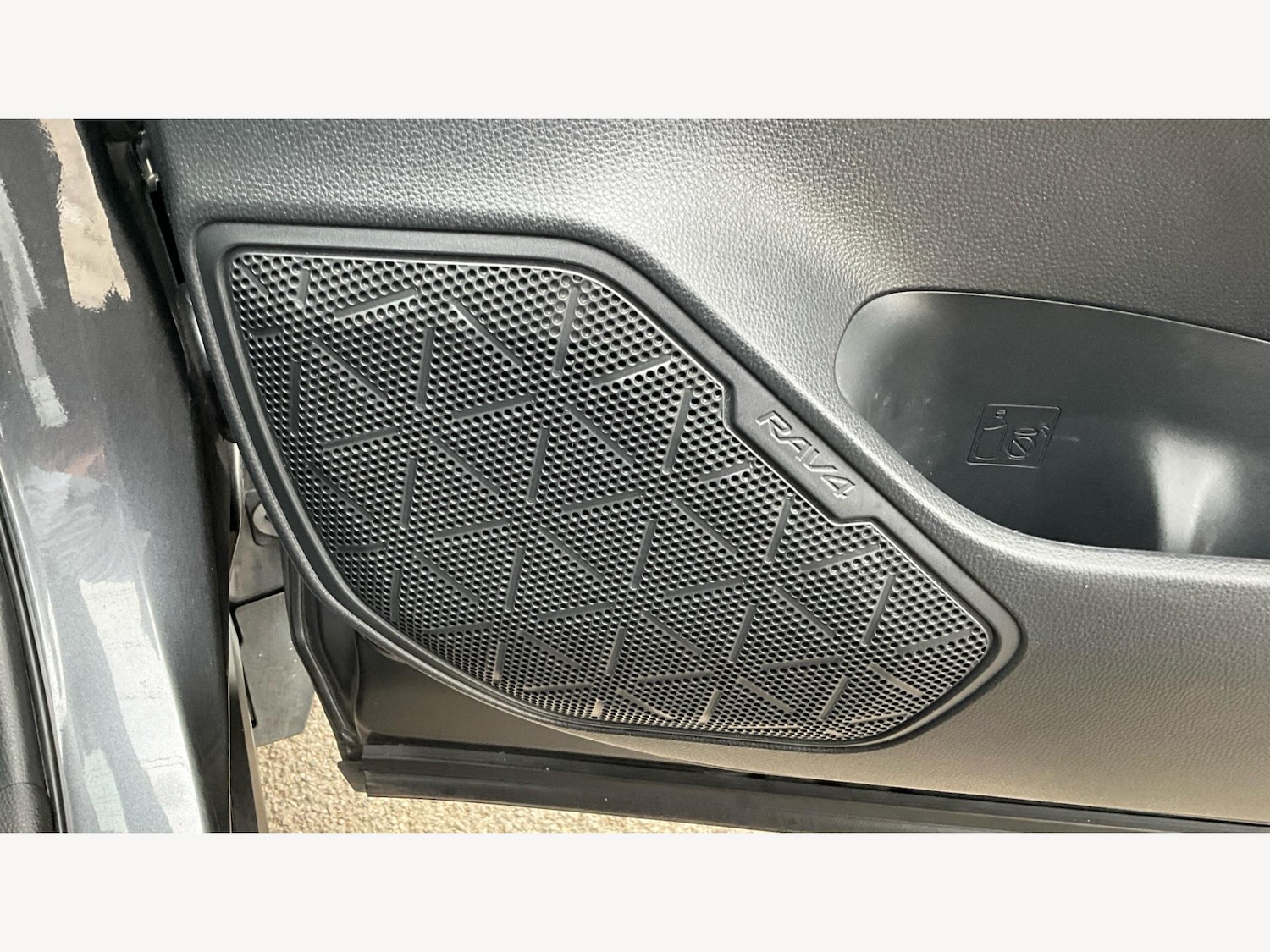 Used Toyota RAV4 2022 for sale - 76318079: Photo 25