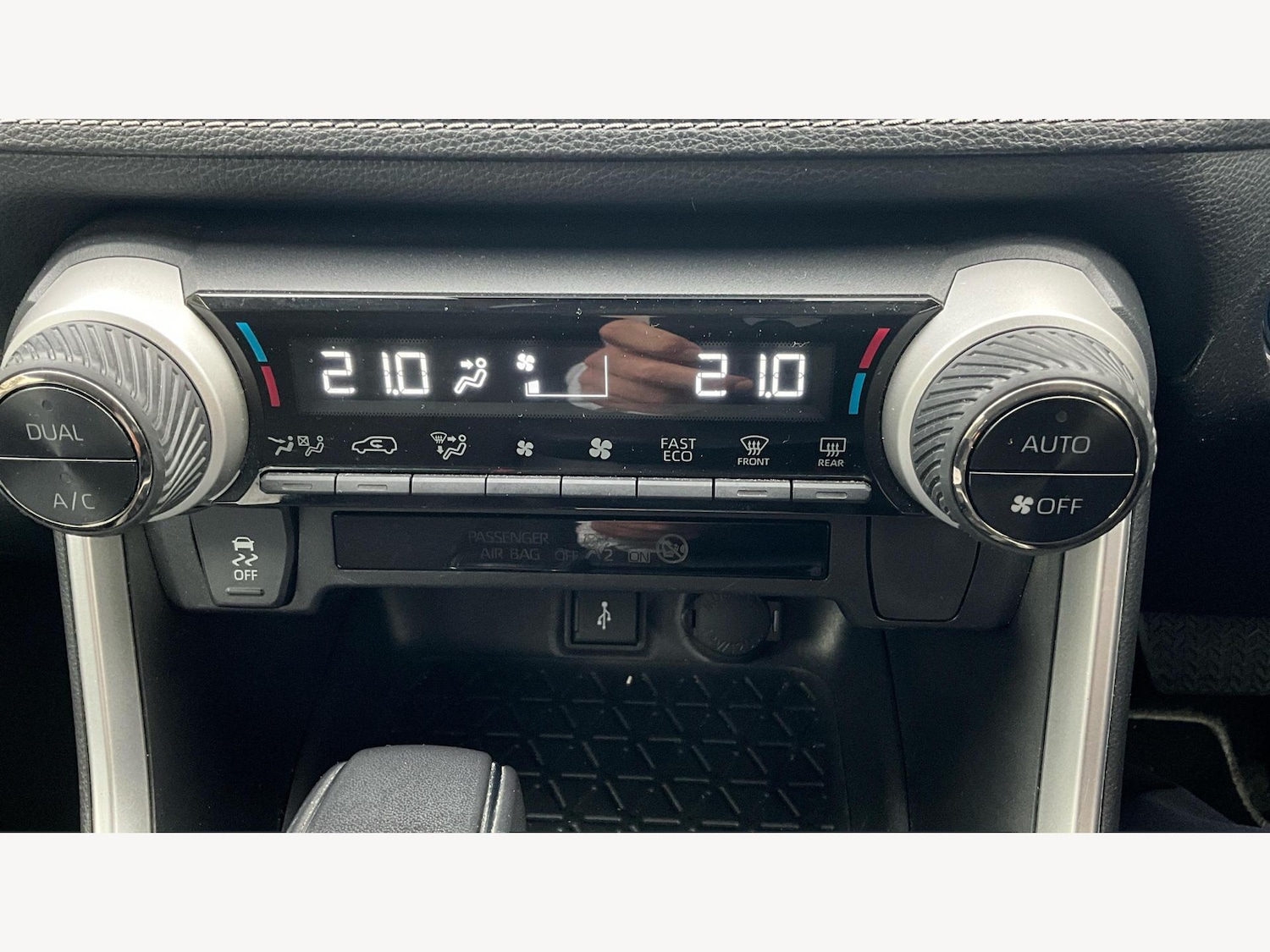 Used Toyota RAV4 2022 for sale - 76318079: Photo 30