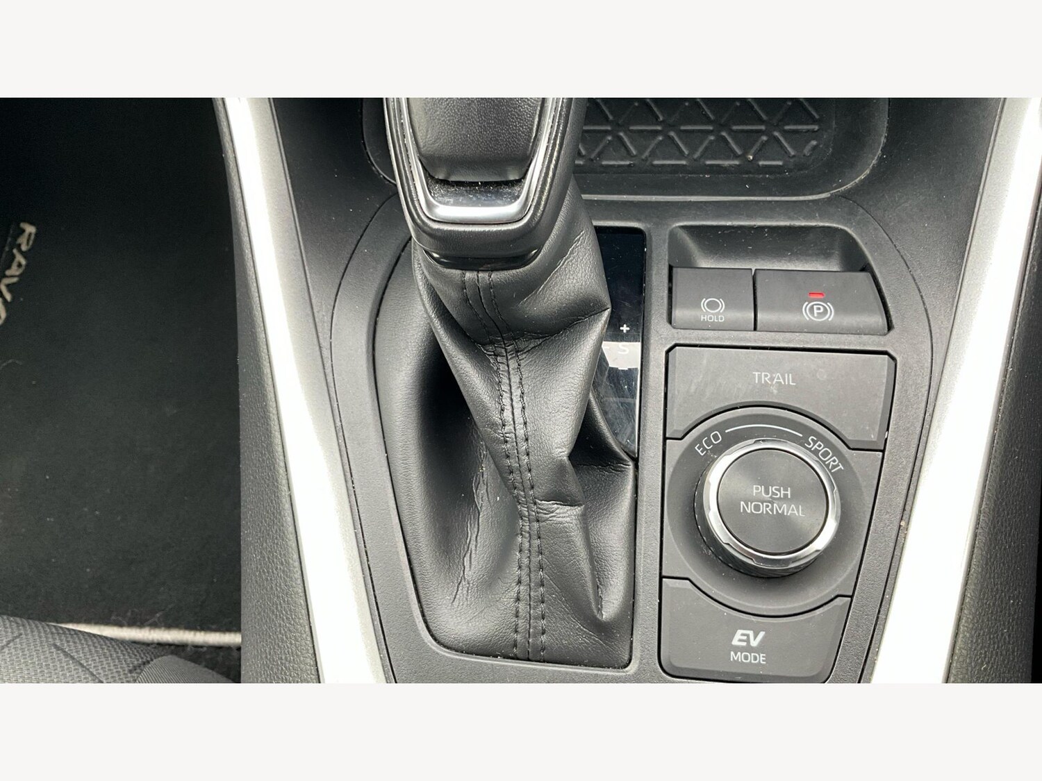 Used Toyota RAV4 2022 for sale - 76318079: Photo 32