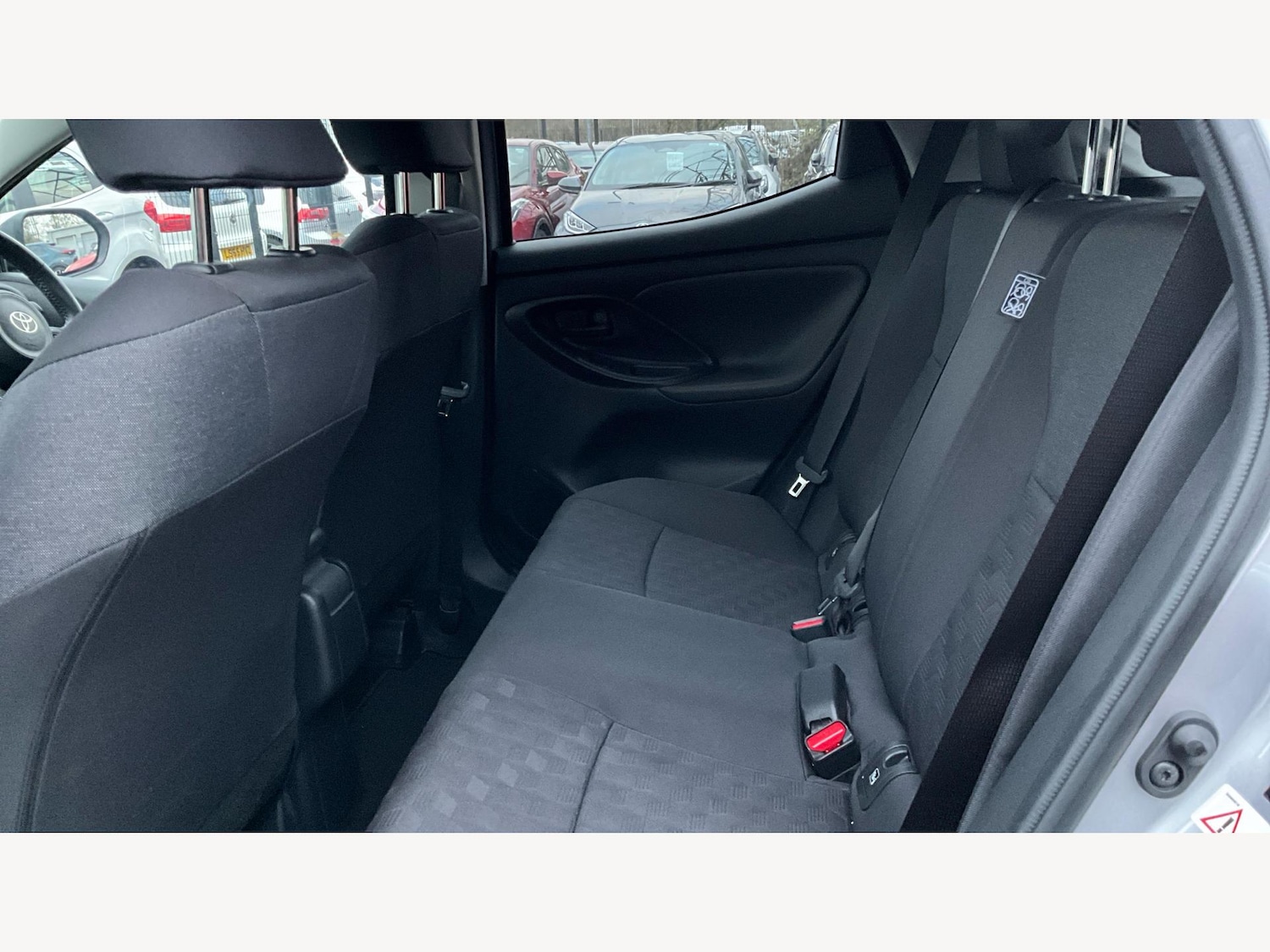 Used Toyota Yaris 2025 for sale - 77101942: Photo 15