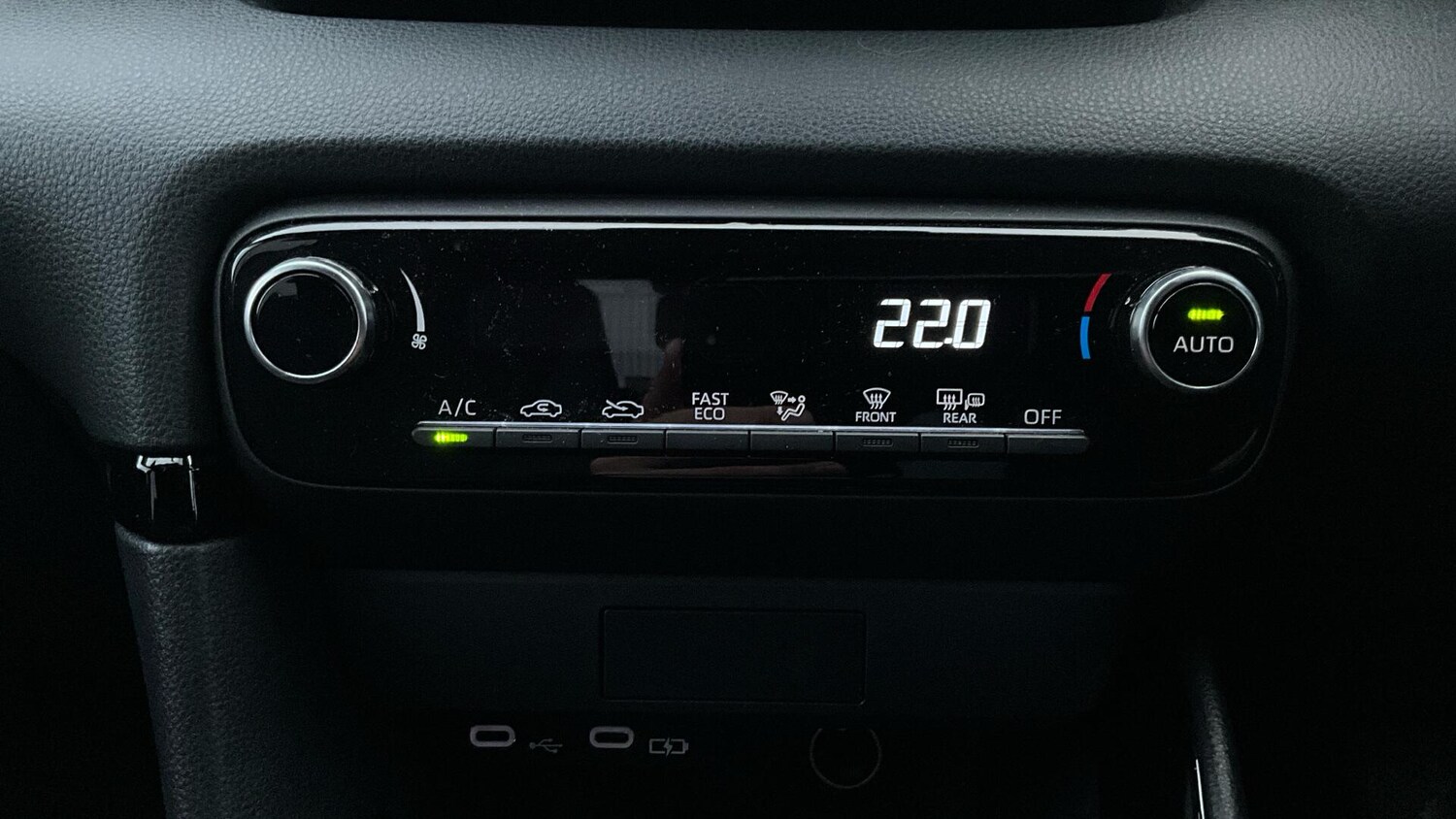 Used Toyota Yaris 2025 for sale - 77101942: Photo 37