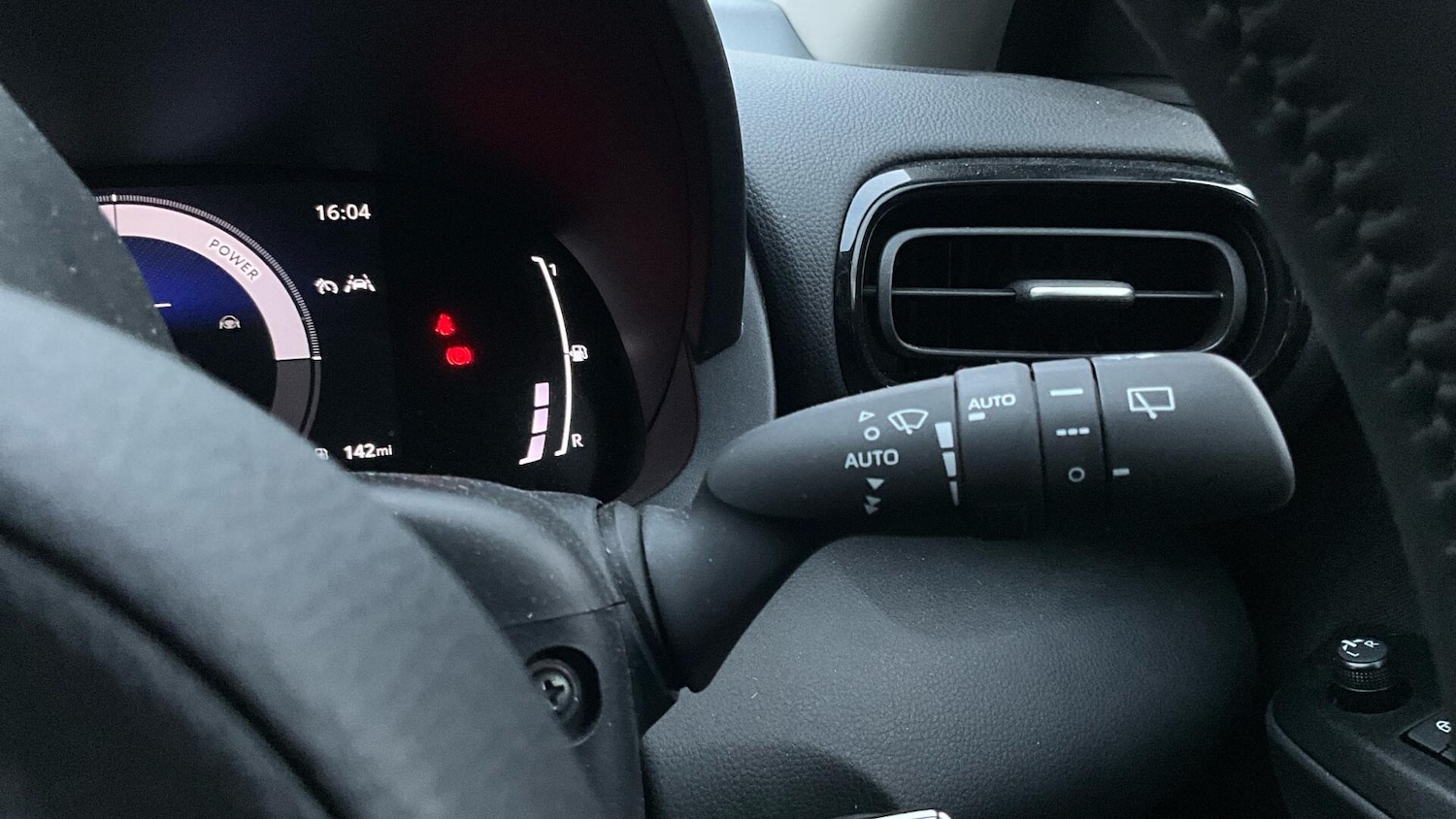 Used Toyota Yaris 2025 for sale - 77101942: Photo 45