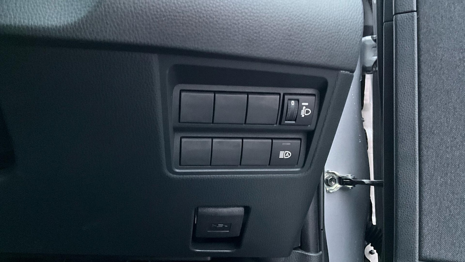 Used Toyota Yaris 2025 for sale - 77101942: Photo 47