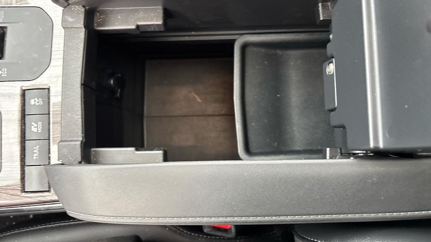 Used Toyota Highlander 2021 for sale - 76926068: Photo 37