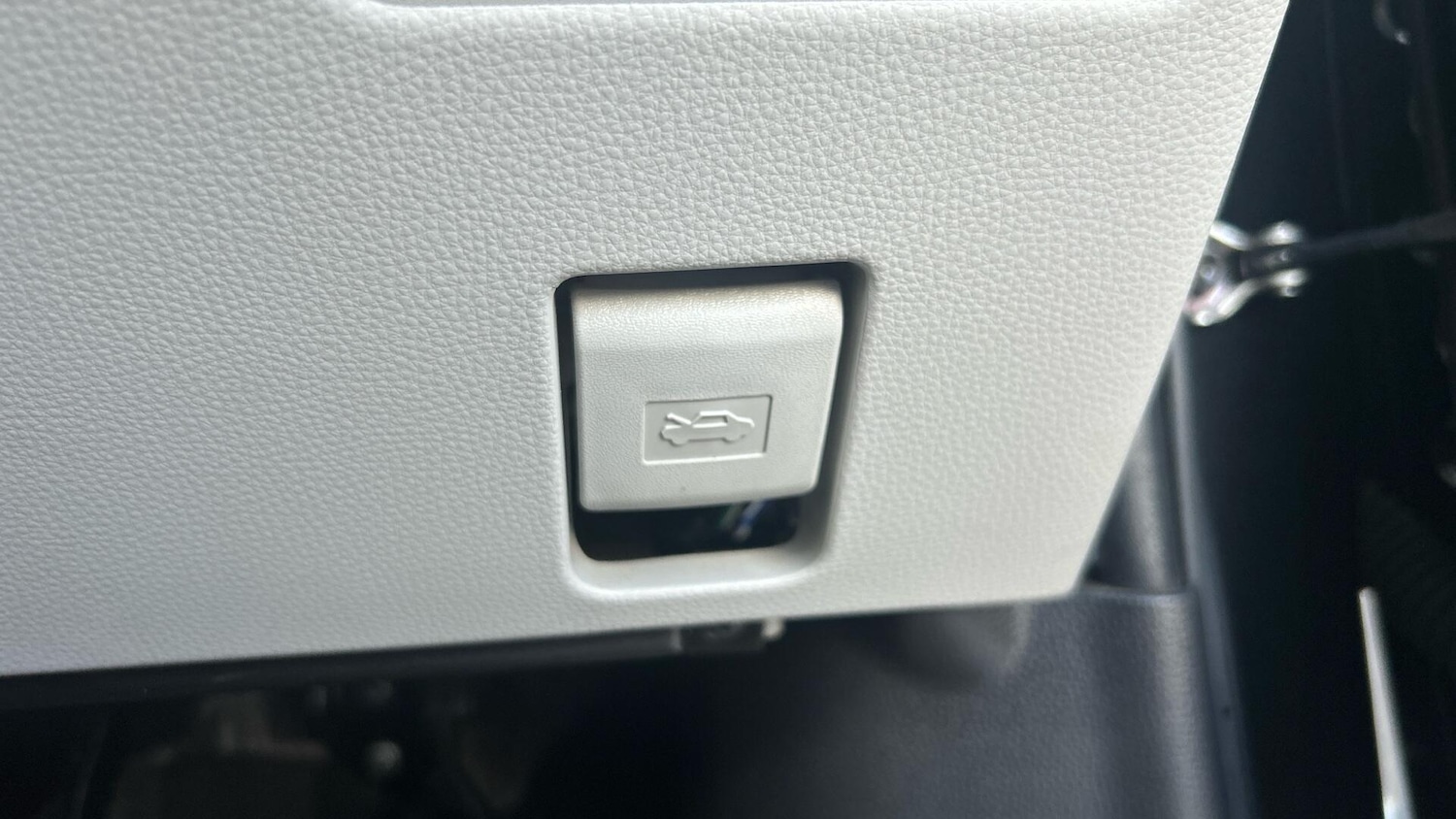 Used Toyota Yaris 2023 for sale - 76472946: Photo 34