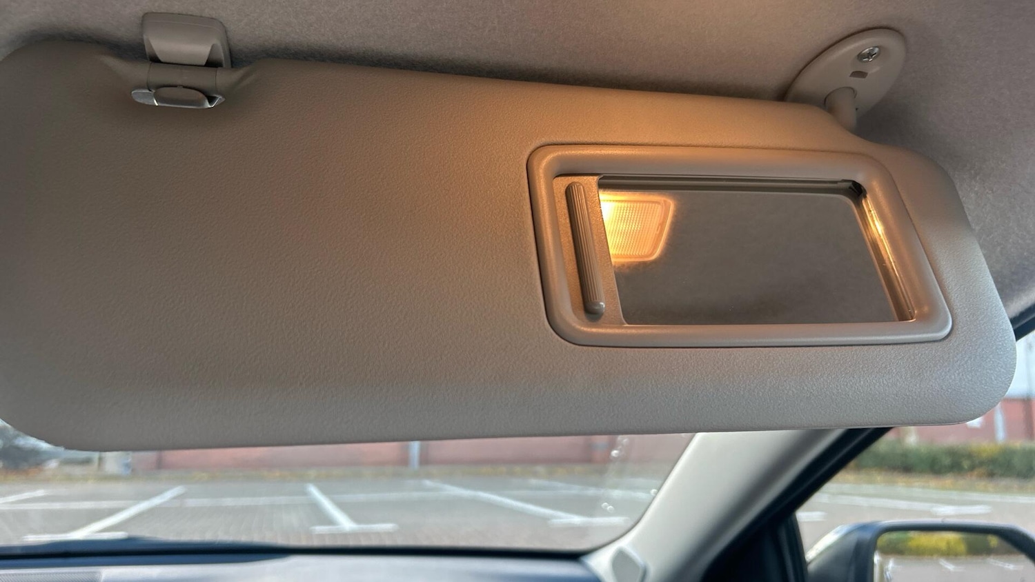 Used Toyota Yaris 2023 for sale - 76472946: Photo 38