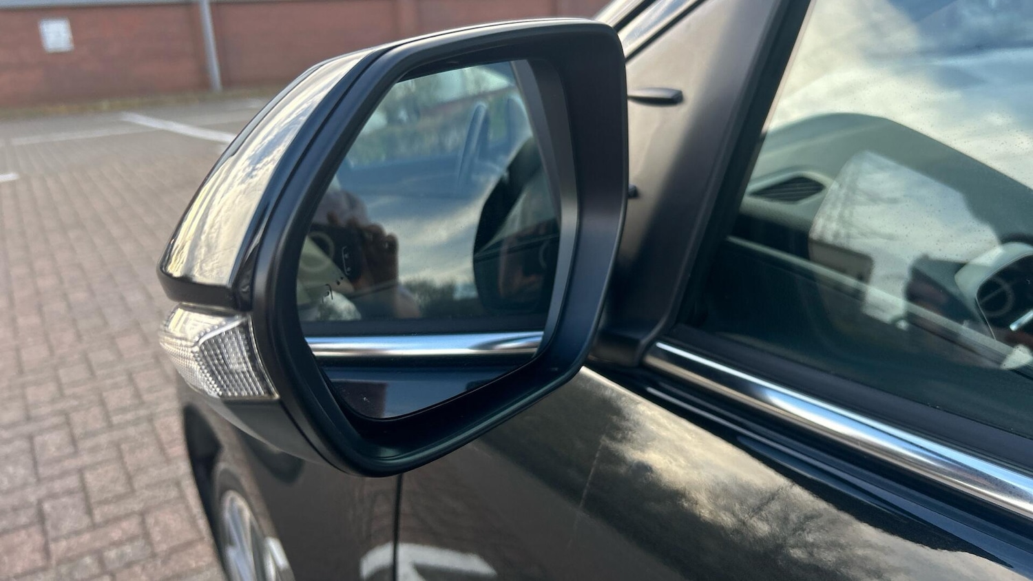 Used Toyota Yaris 2023 for sale - 76472946: Photo 49