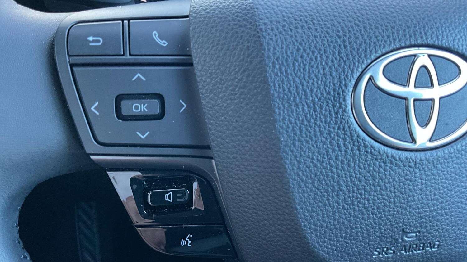 Used Toyota C-HR 2024 for sale - 77440047: Photo 36