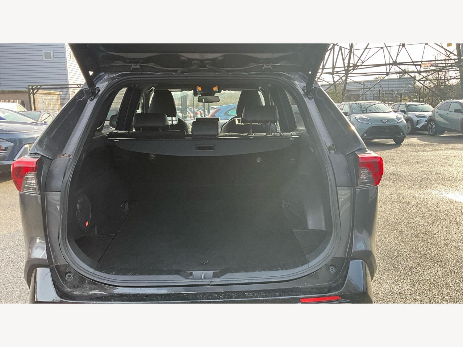 Used Toyota RAV4 for sale - 77497521: Photo 16