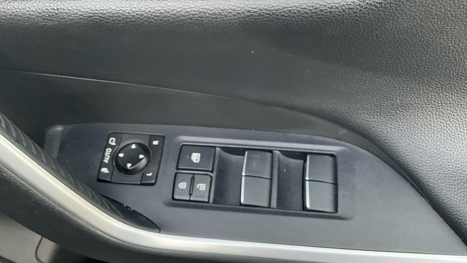 Used Toyota RAV4 for sale - 77497521: Photo 39