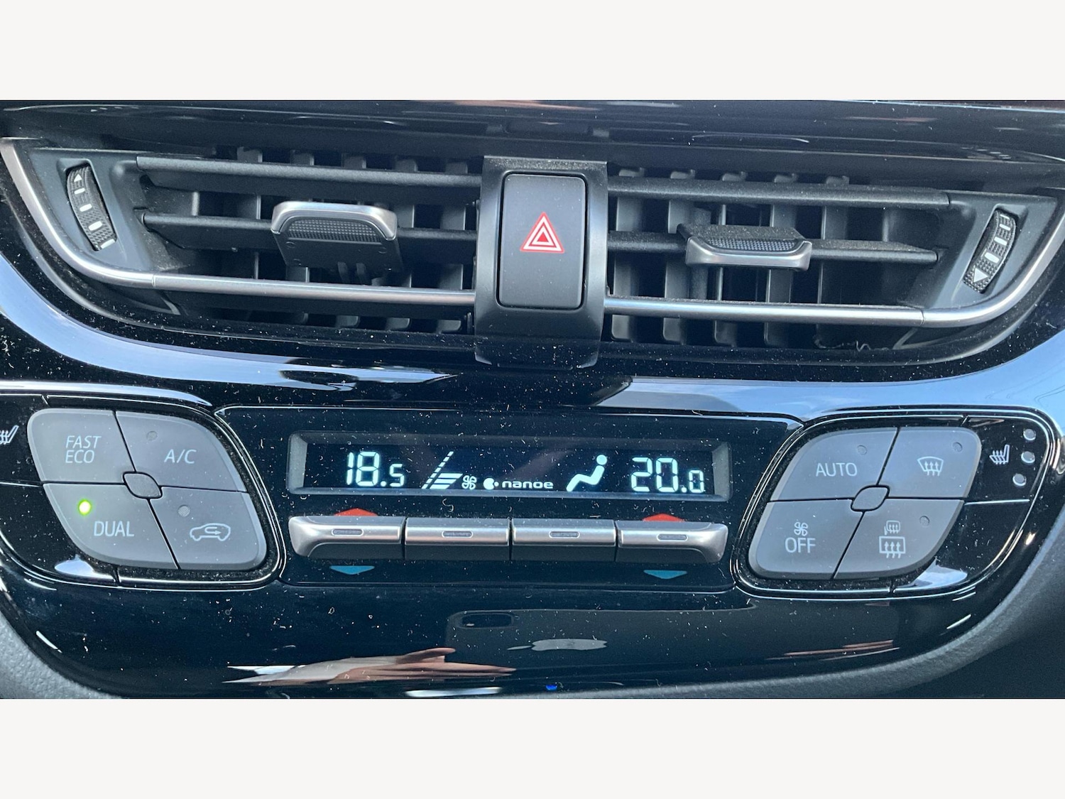 Used Toyota C-HR 2023 for sale - 76781651: Photo 27