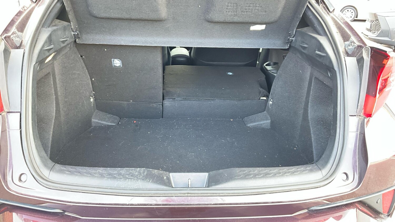 Used Toyota C-HR 2023 for sale - 76781651: Photo 54