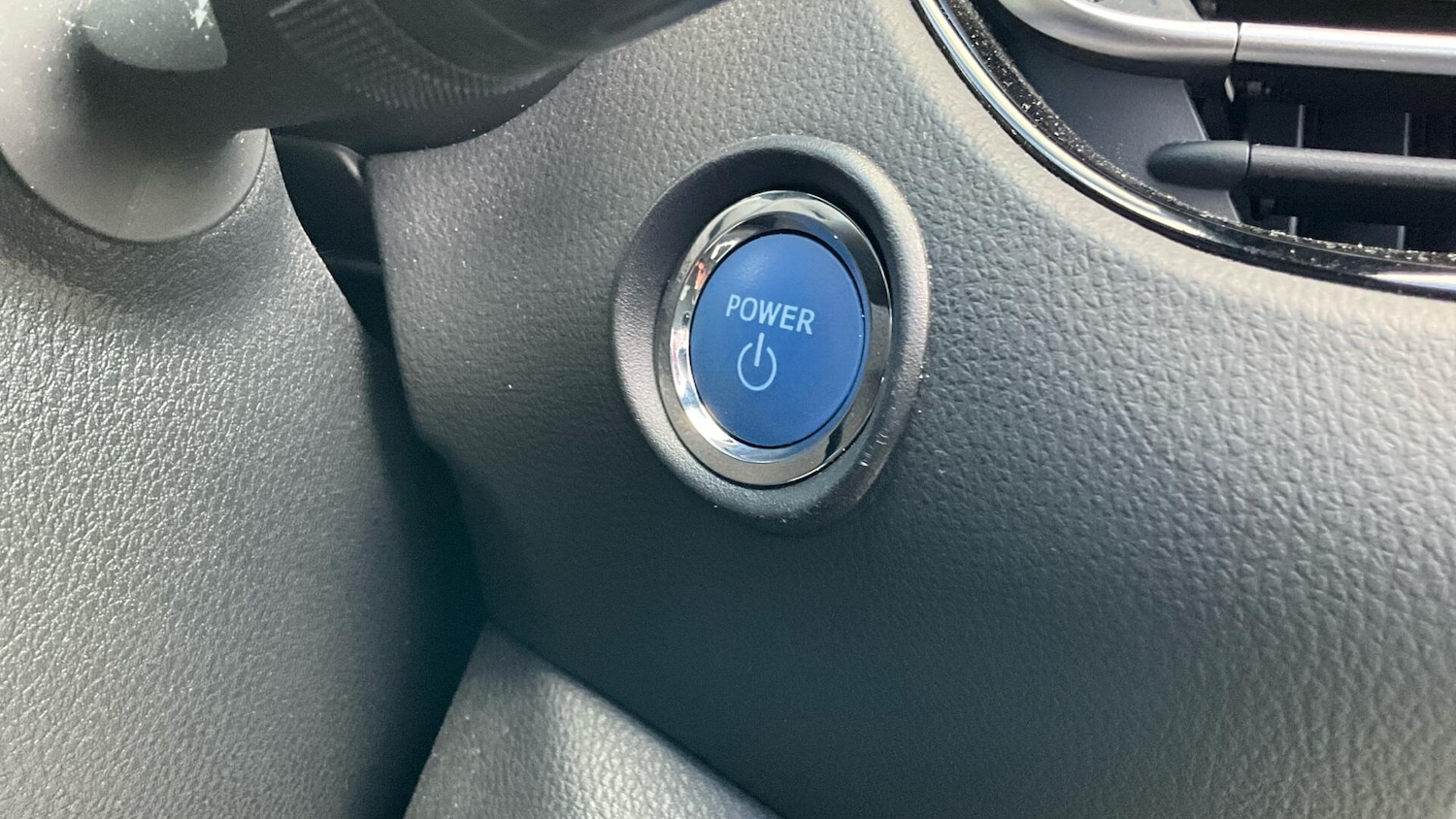 Used Toyota C-HR 2023 for sale - 76781651: Photo 57