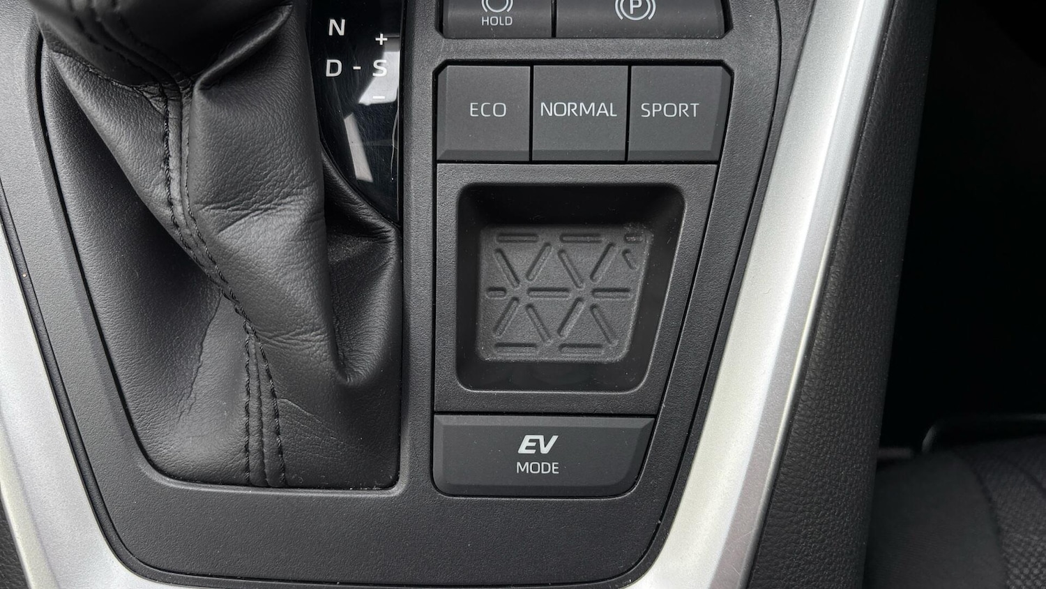 Used Toyota RAV4 2020 for sale - 76432005: Photo 38