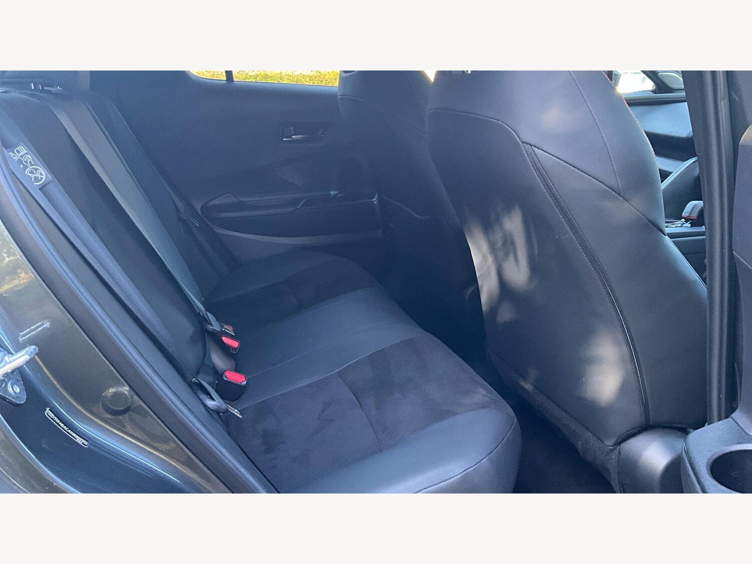 Used Toyota C-HR for sale - 76528084: Photo 14