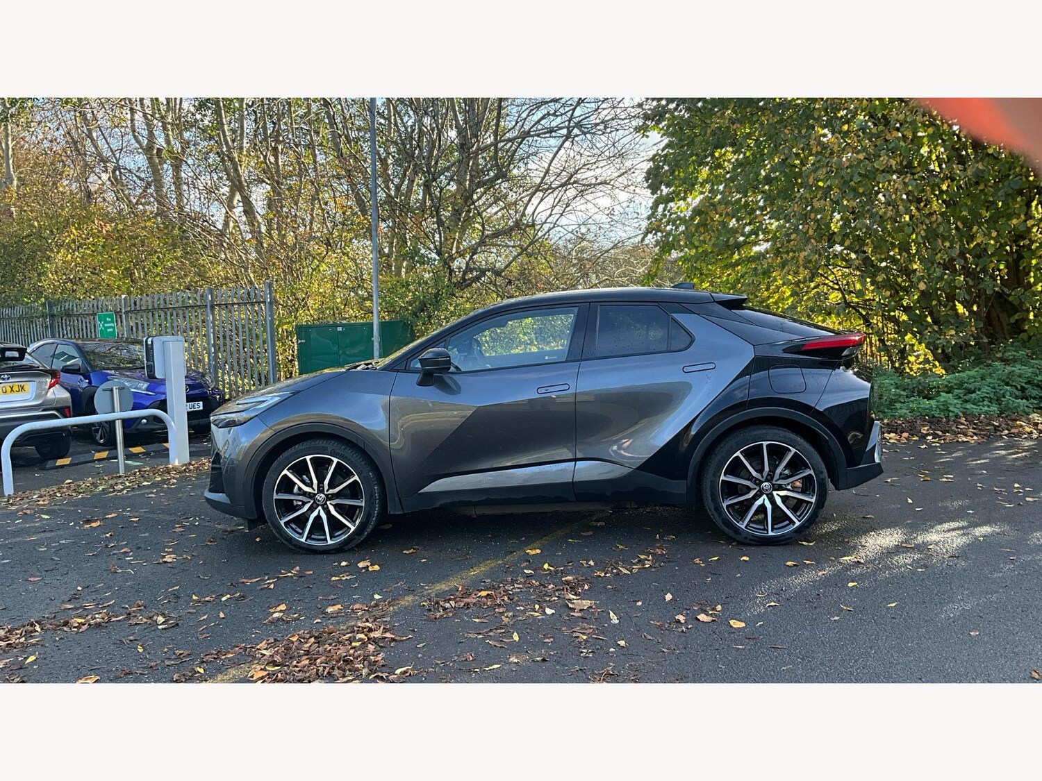 Used Toyota C-HR for sale - 76528084: Photo 19