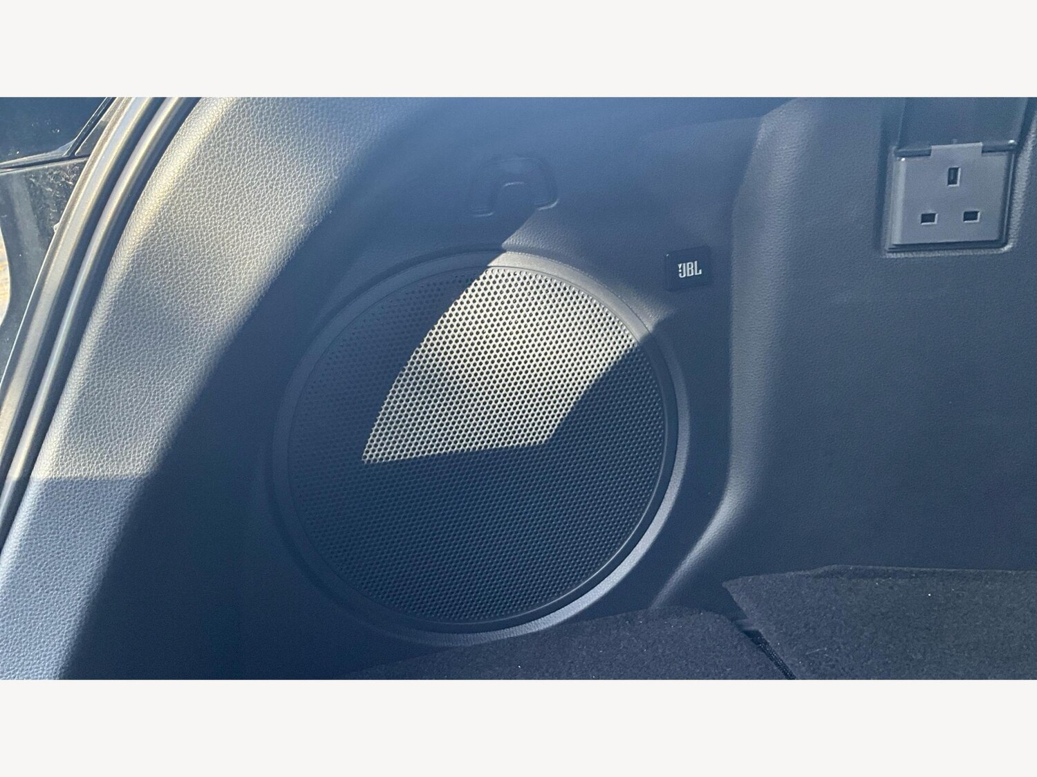 Used Toyota C-HR for sale - 76528084: Photo 23