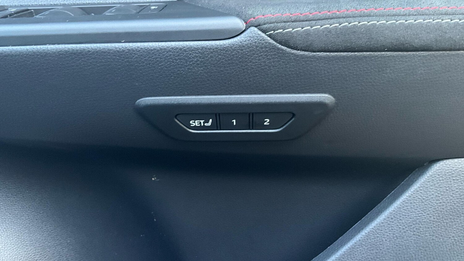 Used Toyota C-HR for sale - 76528084: Photo 36