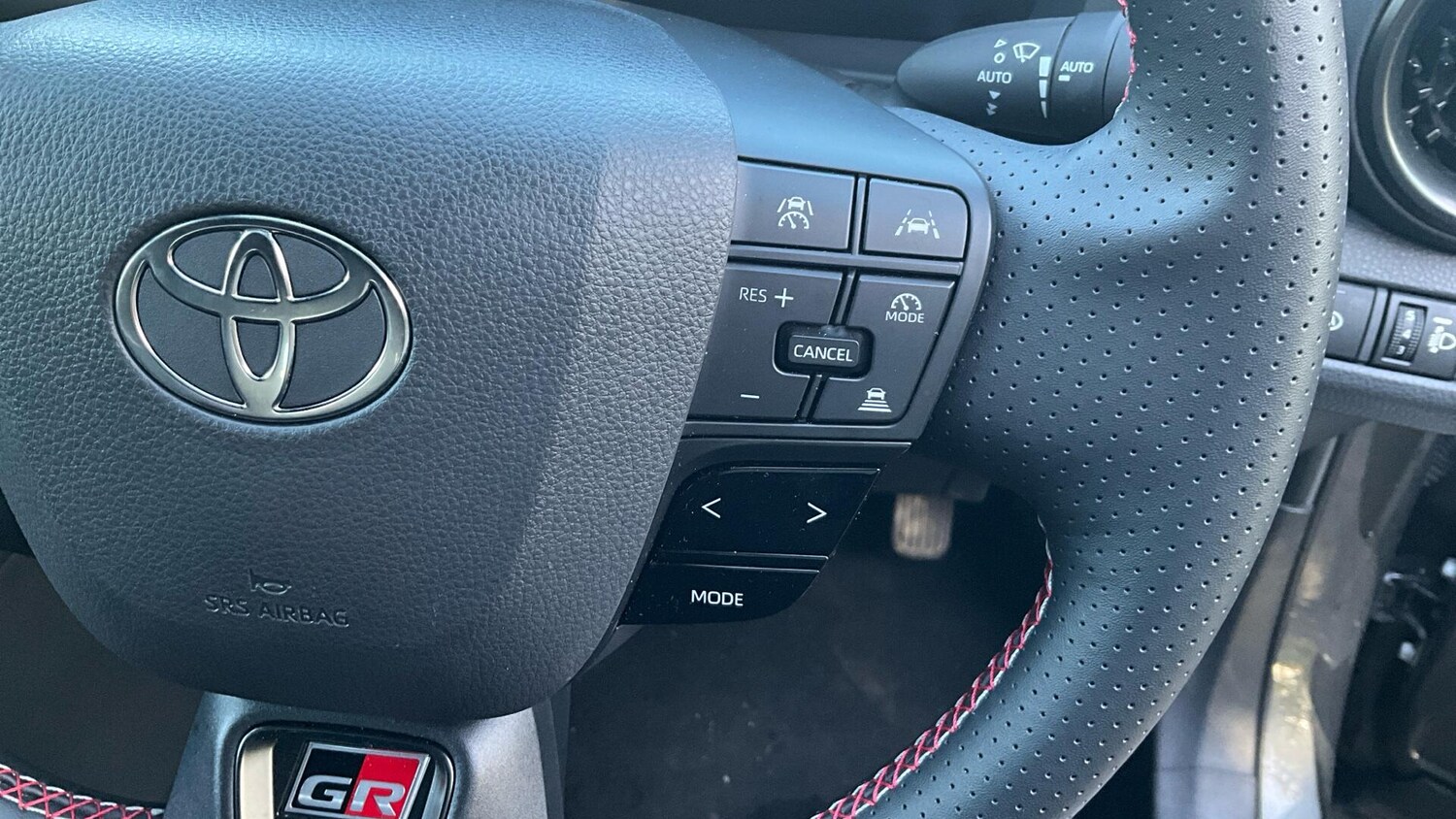 Used Toyota C-HR for sale - 76528084: Photo 39